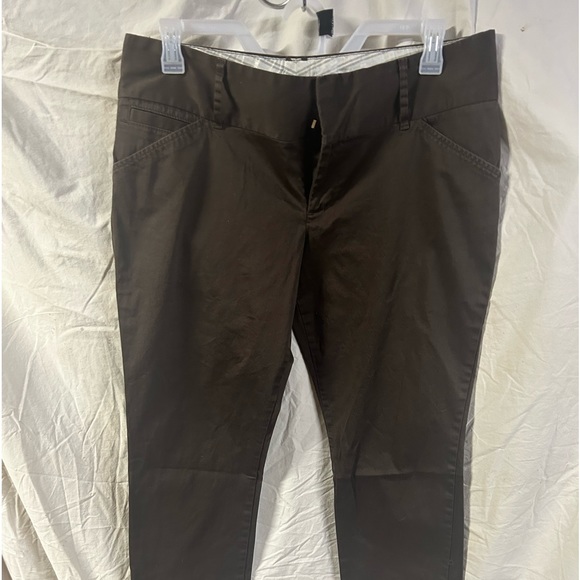 Old navy slacks - Picture 1 of 4
